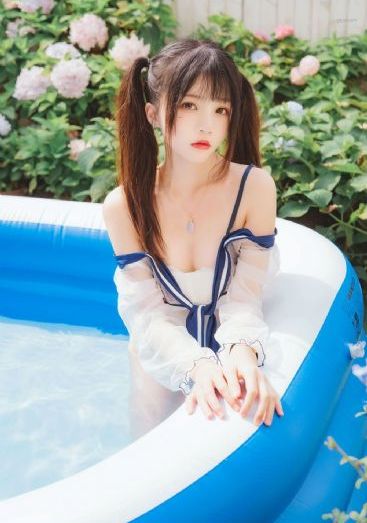 镜子里看我怎么进入你